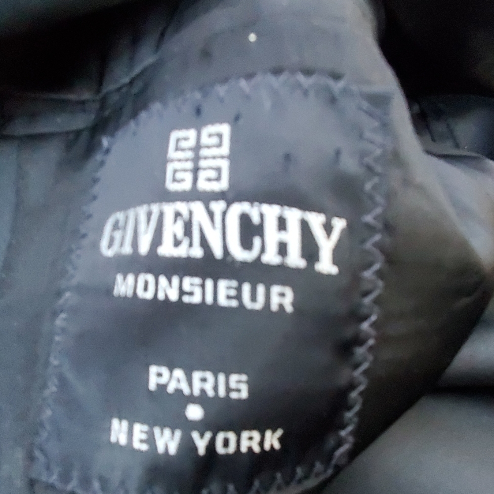Givenchy Blazer - image 6
